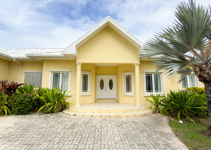 CANAL FRONT HOME 3 BED PROSPECT