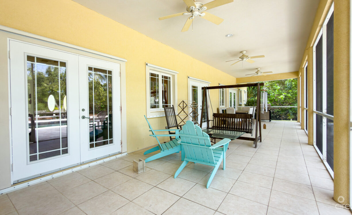 CANAL FRONT HOME 3 BED PROSPECT