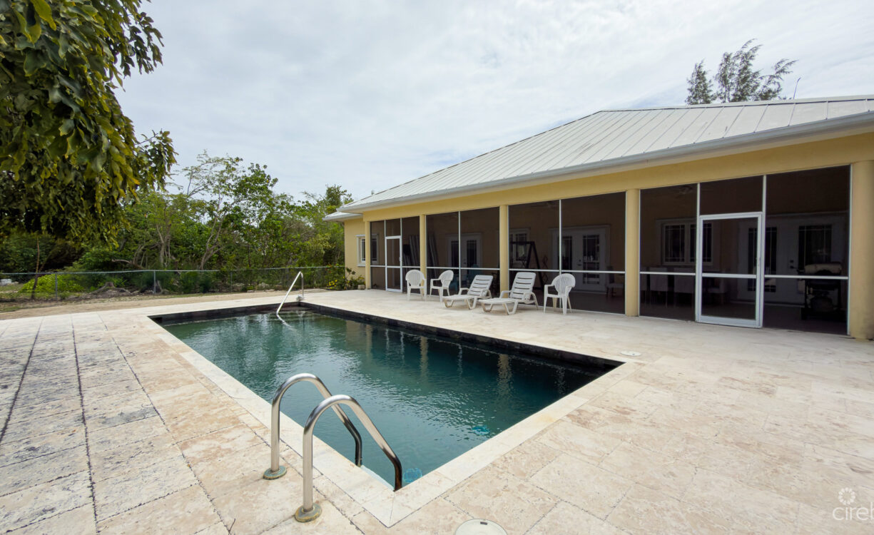 CANAL FRONT HOME 3 BED PROSPECT
