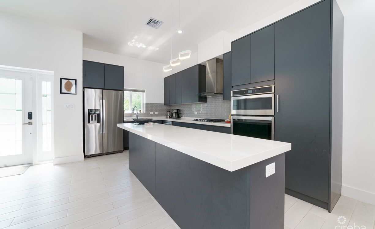 MANTRAS 2 BEDROOM TOWNHOME SOUTH SOUND