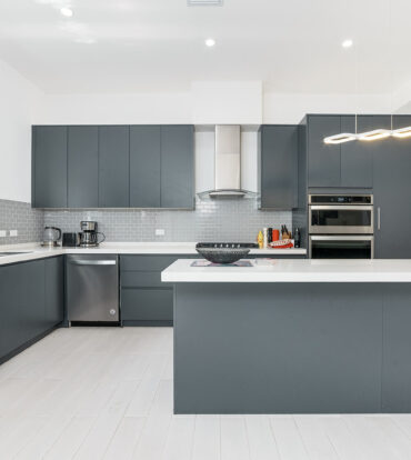 MANTRAS 2 BEDROOM TOWNHOME SOUTH SOUND
