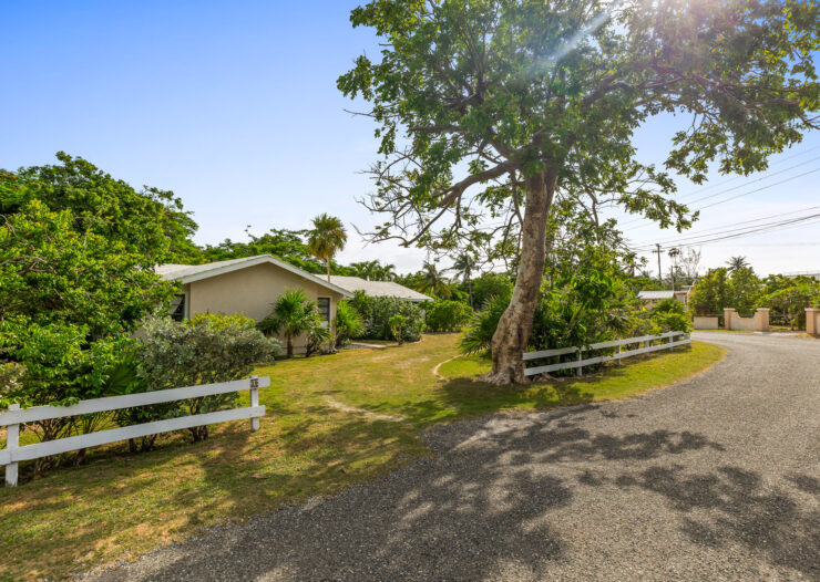 30 PHELAN CLOSE