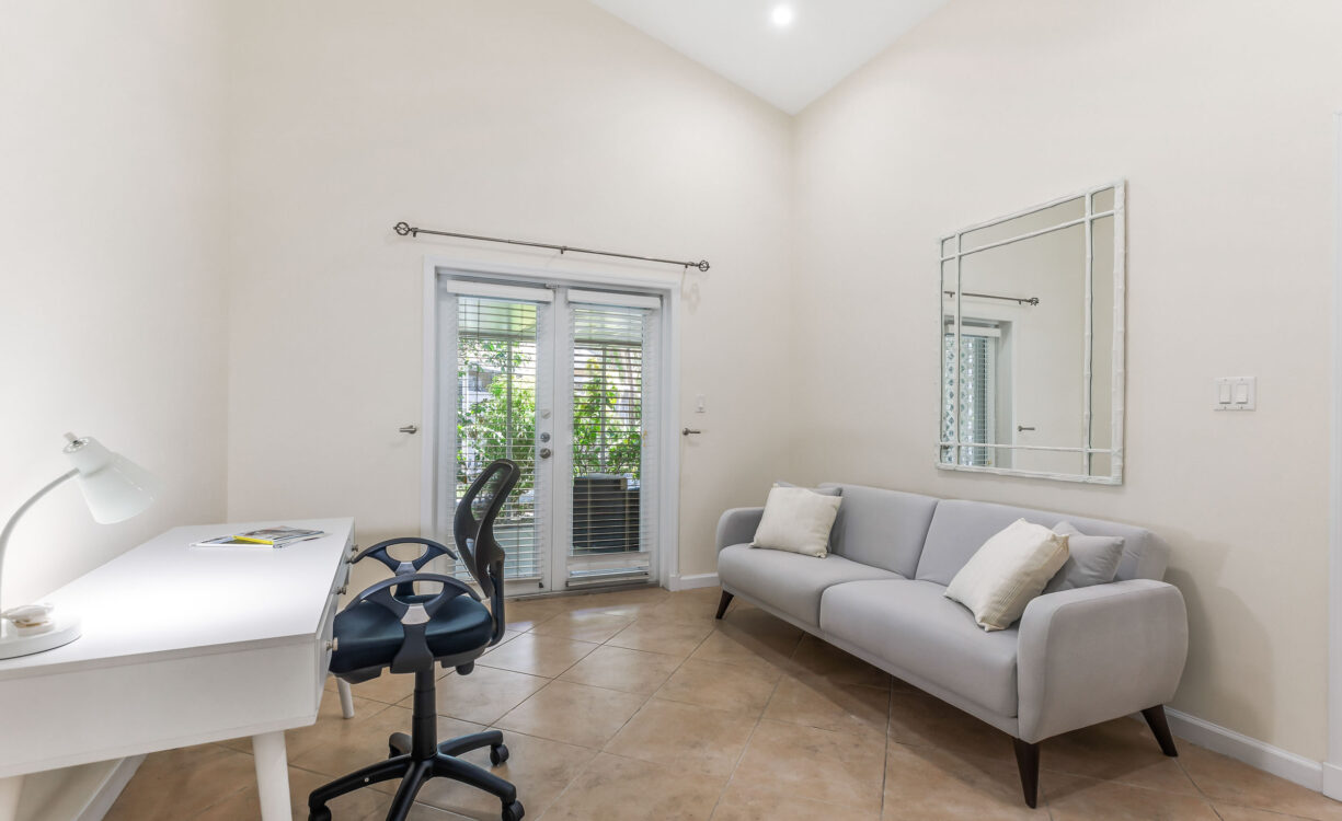 COCO RETREAT 34, GEORGE TOWN CONDO