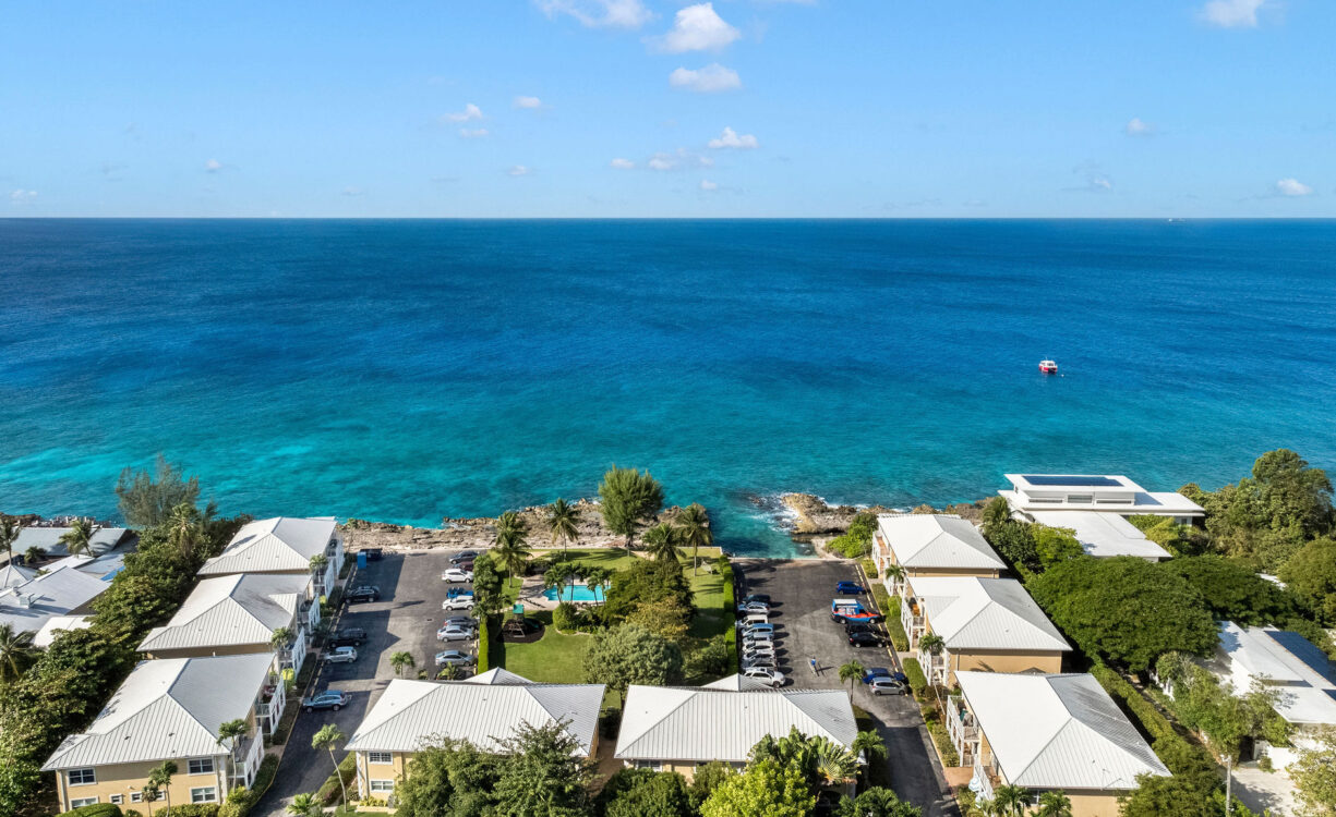 CARIBBEAN COURTS 8B, OCEANFRONT CONDO
