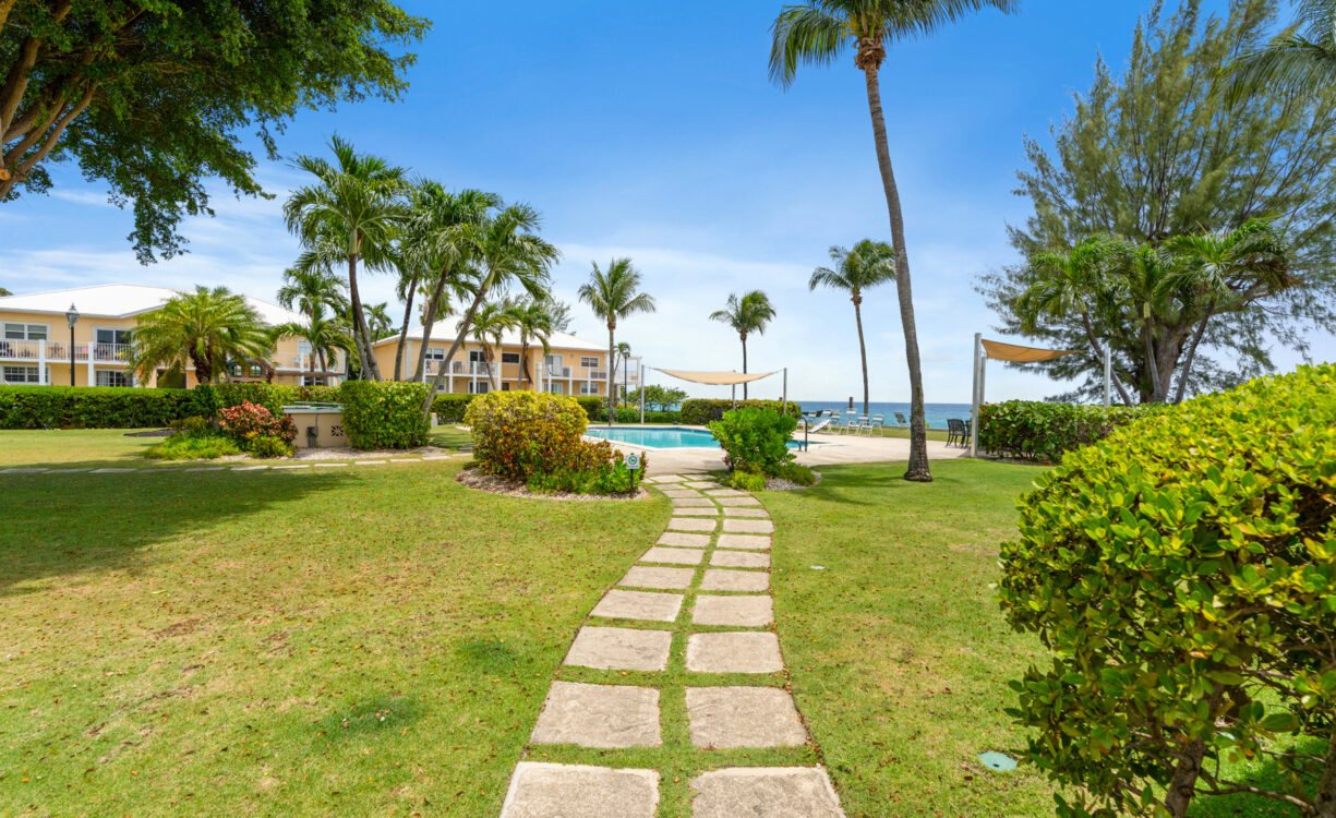 CARIBBEAN COURTS 8B, OCEANFRONT CONDO