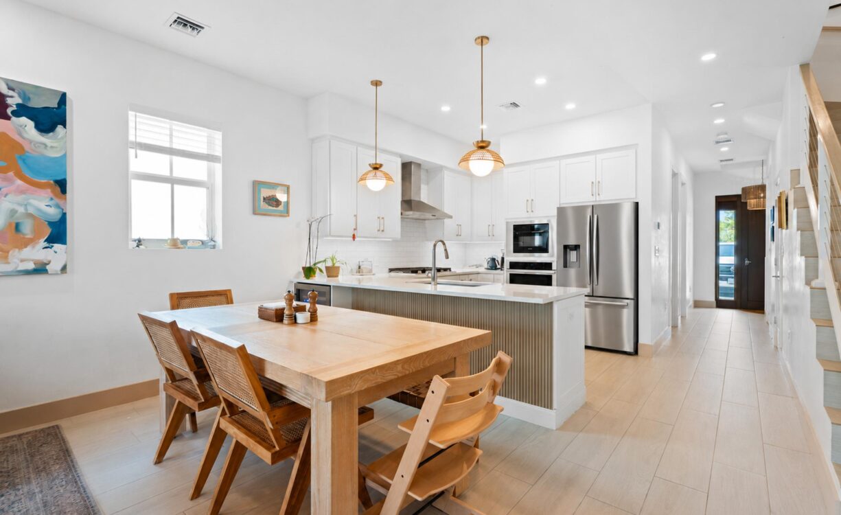 PERIWINKLE 551, 3 BEDROOM TOWNHOME