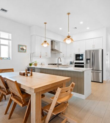 PERIWINKLE 551, 3 BEDROOM TOWNHOME