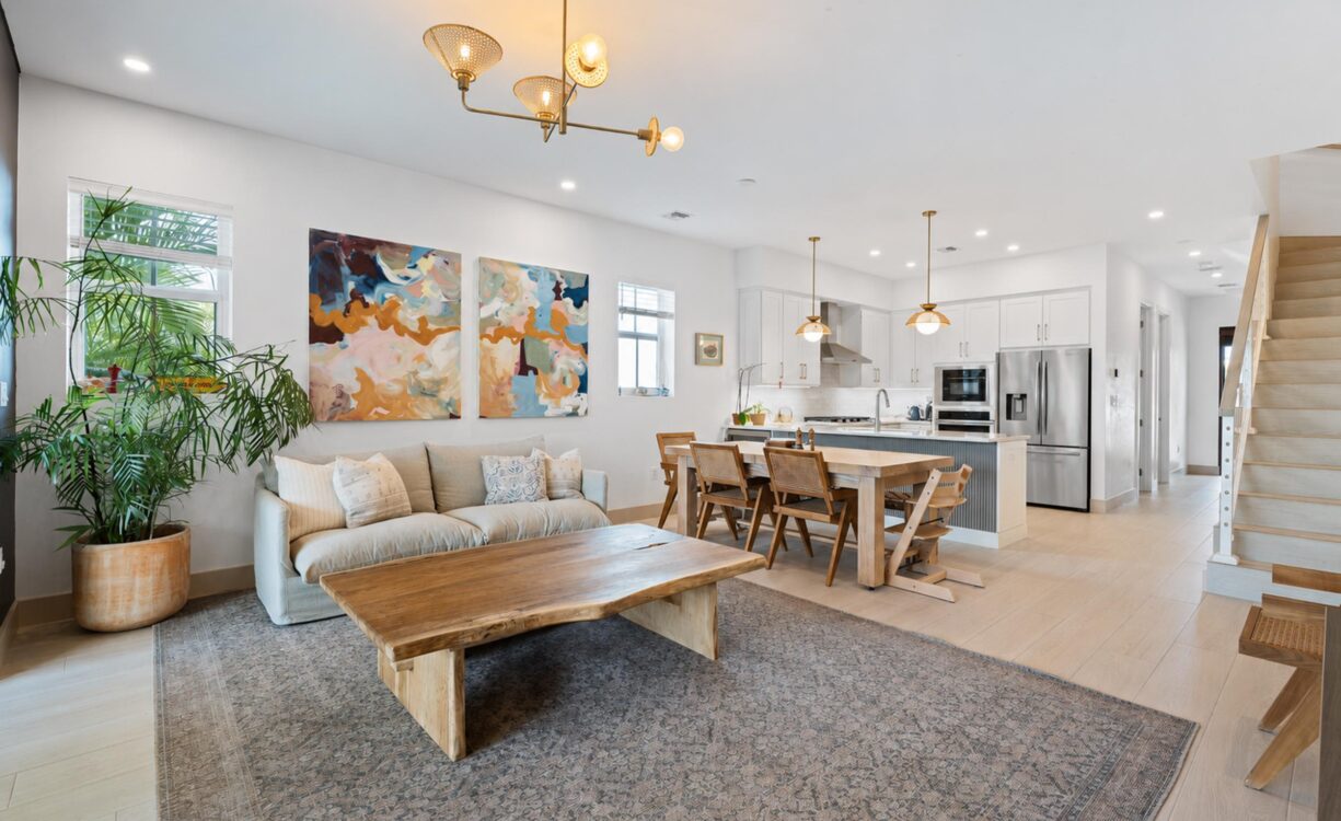 PERIWINKLE 551, 3 BEDROOM TOWNHOME