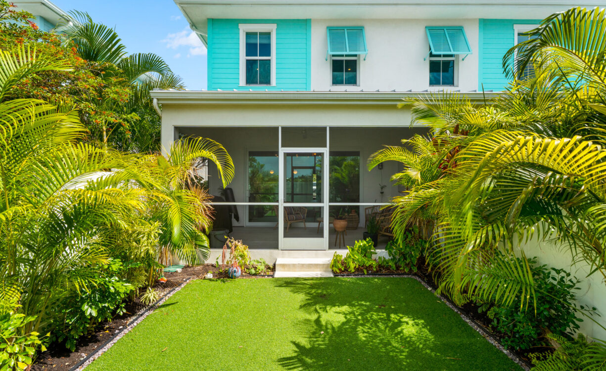 PERIWINKLE 551, 3 BEDROOM TOWNHOME