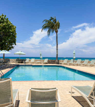 PLANTATION VILLAGE - 7 MILE BEACH CONDO