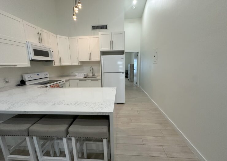GATEWAY WEST 17, GEORGE TOWN CONDO