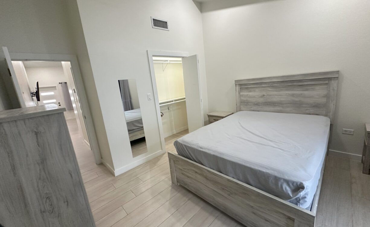 GATEWAY WEST 17, GEORGE TOWN CONDO