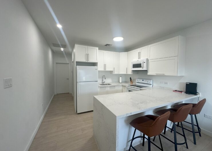GATEWAY WEST 22, GEORGE TOWN CONDO