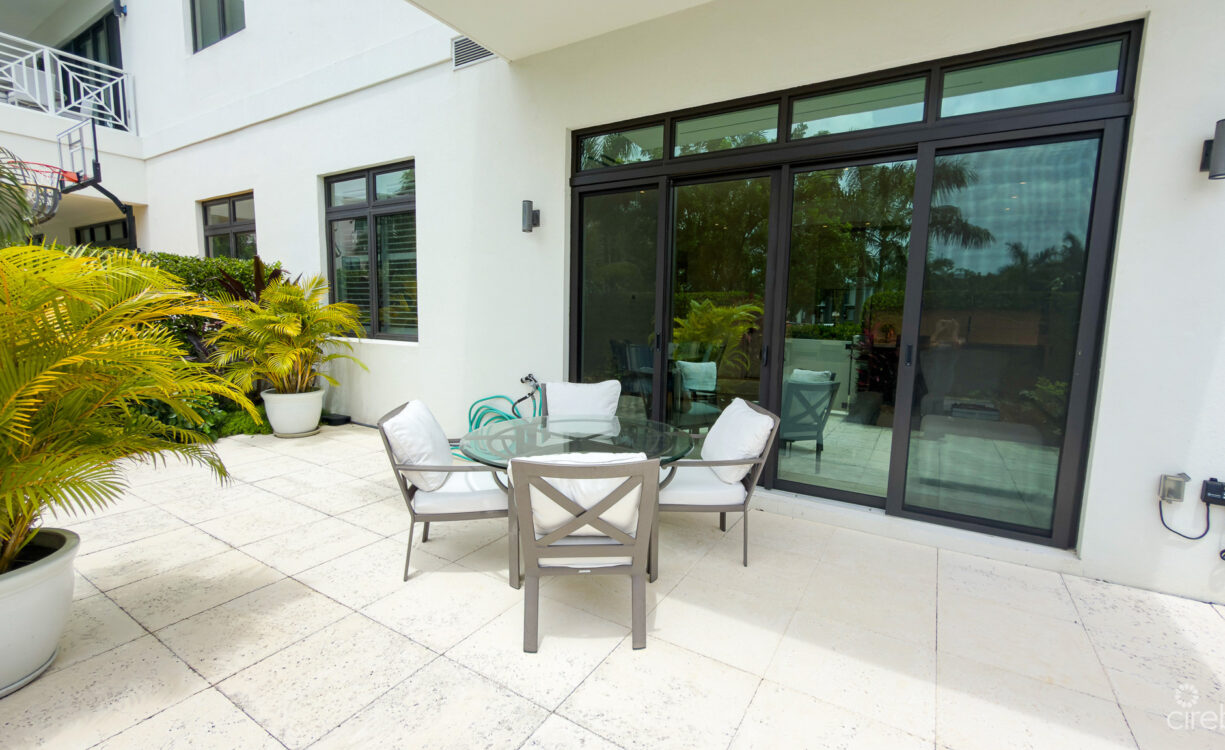OLEA - 2 BED CORNER CONDO