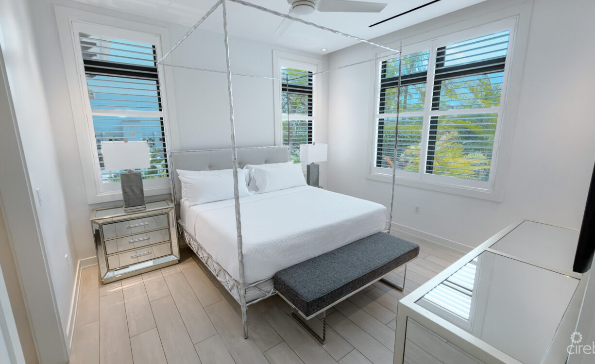 OLEA - 2 BED CORNER CONDO