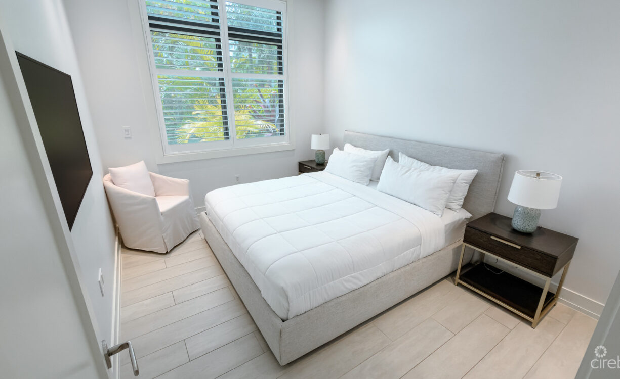 OLEA - 2 BED CORNER CONDO